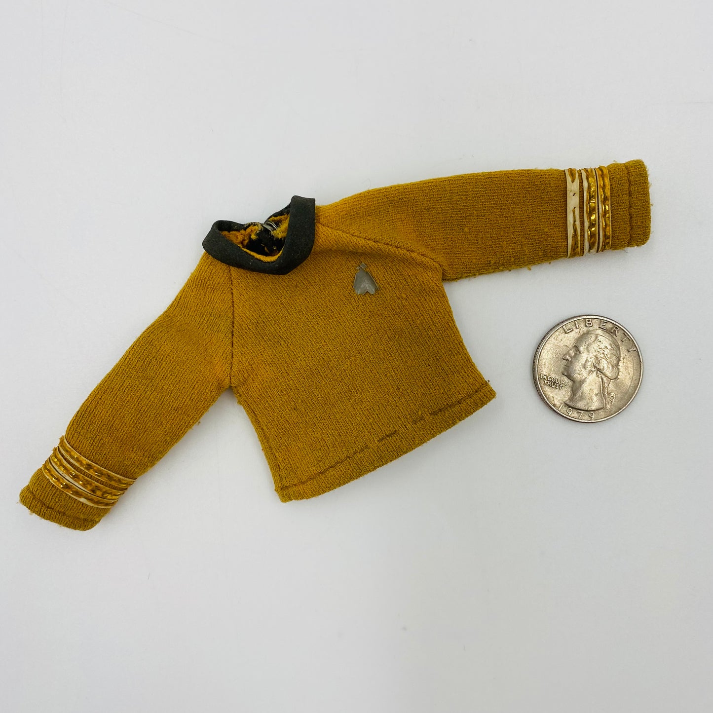 Star Trek Capt. Kirk dirty 8" shirt (1974) Mego