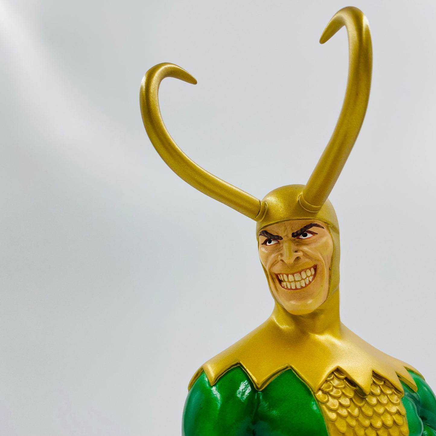 Loki Marvel mini-bust (2002) Bowen Designs