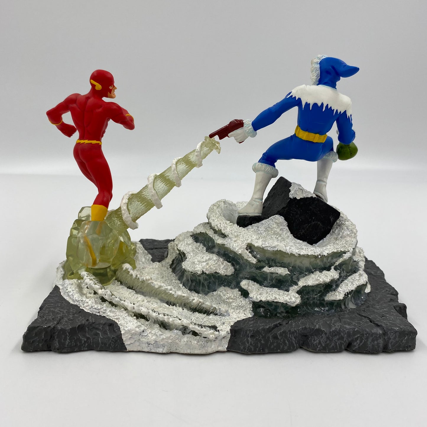 The Flash VS. Captain Cold statue (2001) DC Direct