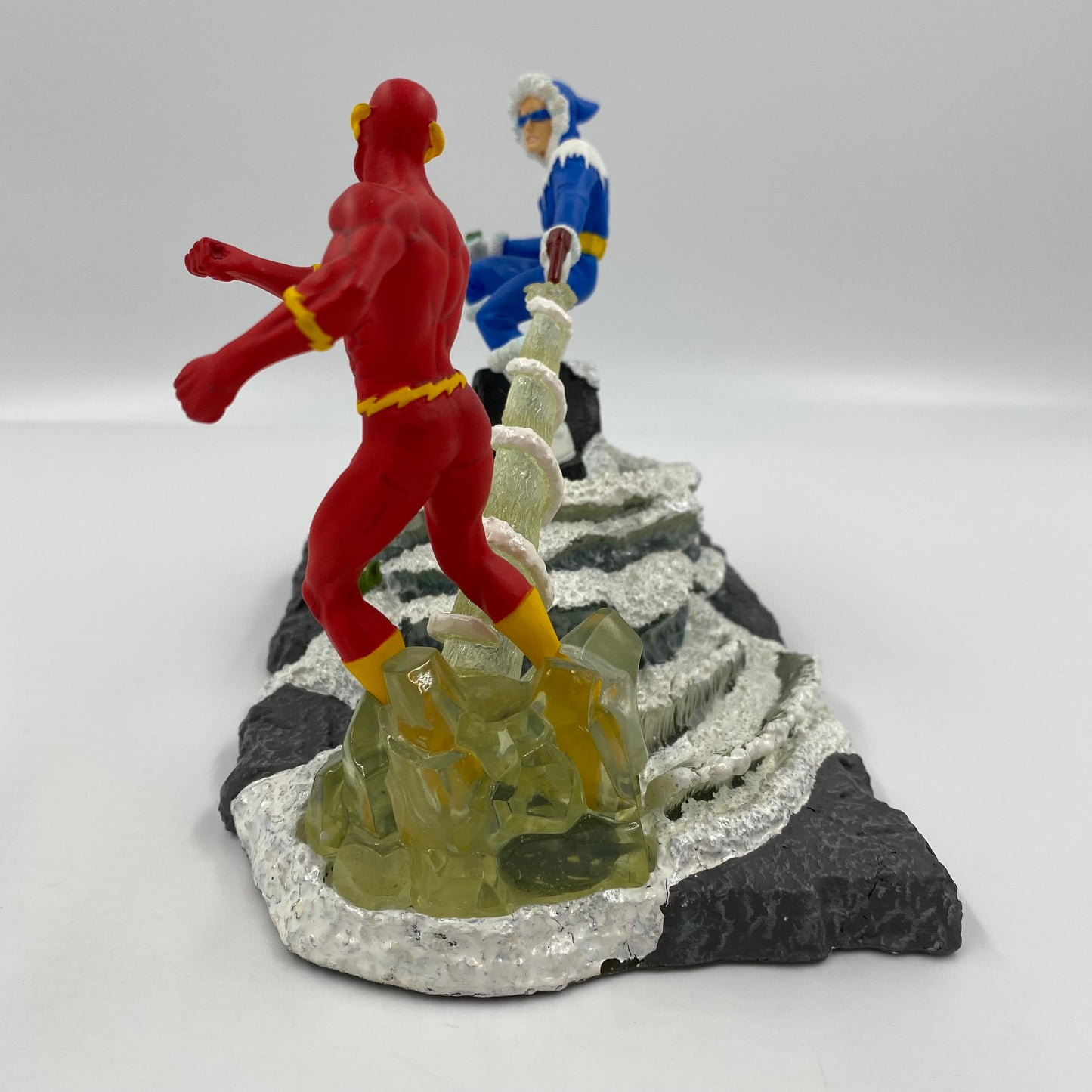 The Flash VS. Captain Cold statue (2001) DC Direct