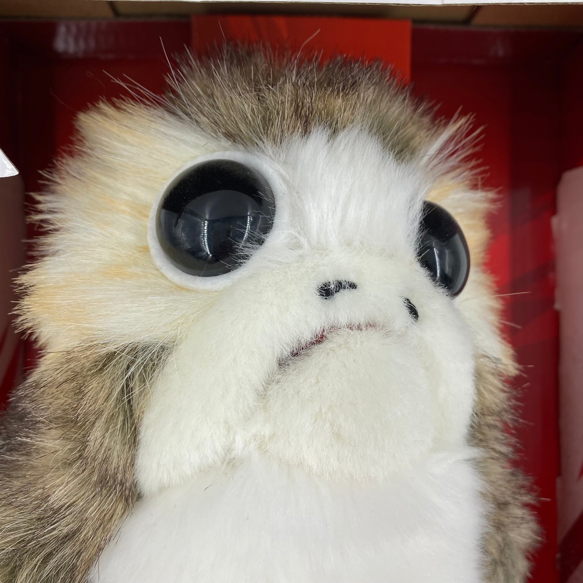 Star Wars The Last Jedi Action Plush Porg boxed 2017 Hasbro Mom and Pop Culture Collectibles