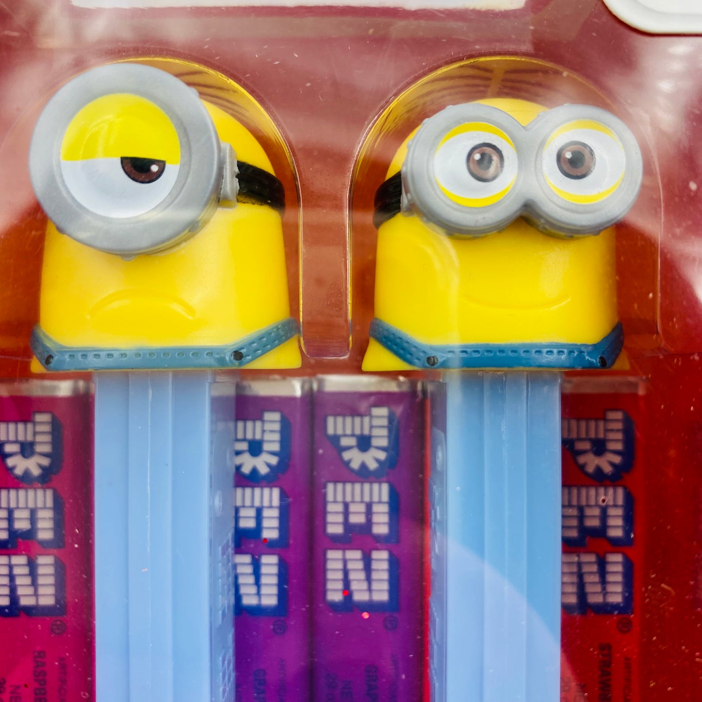 Despicable Me Minion Stuart & Minion Dave PEZ dispenser twin pack (2016) boxed