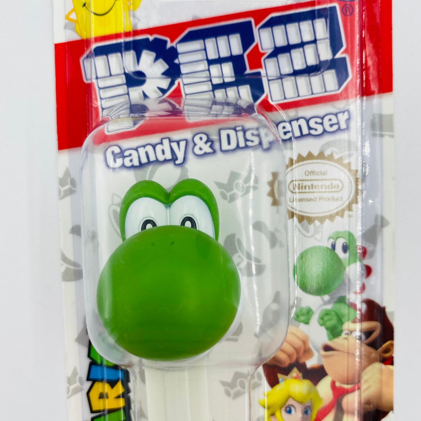 Super Mario Yoshi PEZ dispenser (2017) carded