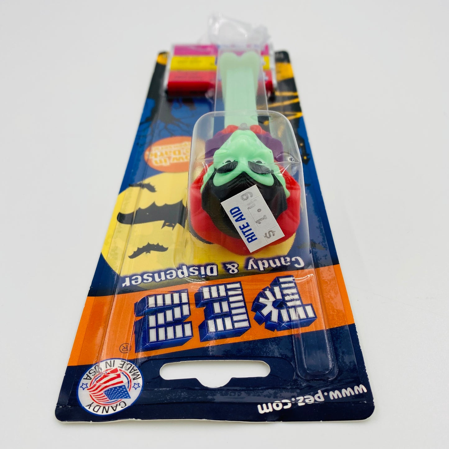 Halloween Vampire glow in the dark PEZ dispenser (2010) carded