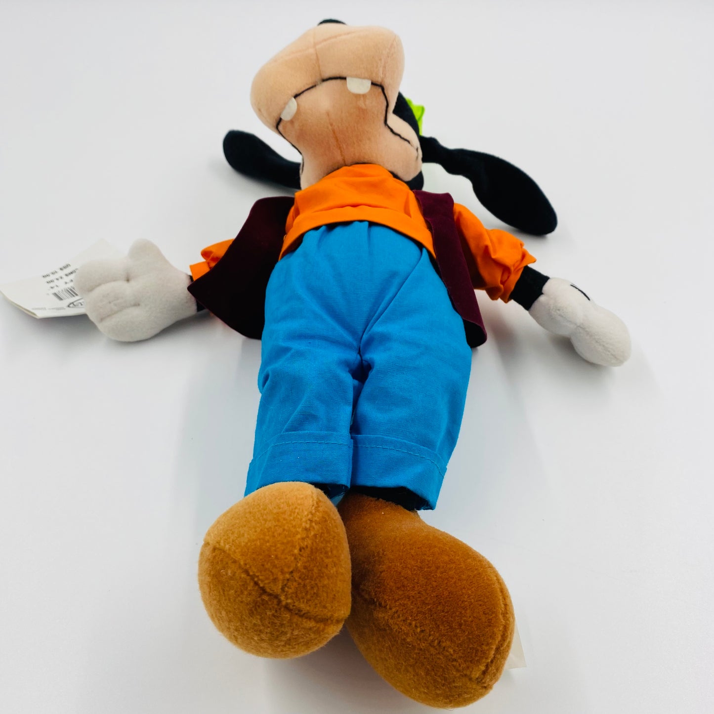 Goofy 14” plush (late 1990’s) Disney Store