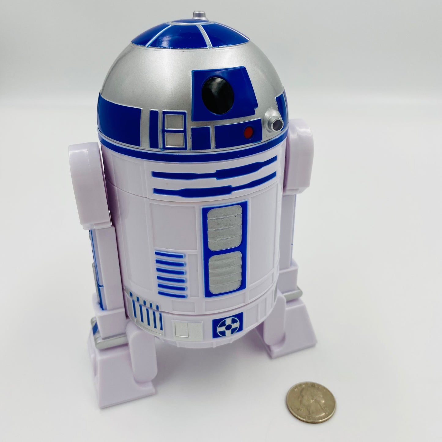 R2-D2 measuring cups (2013) ThinkGeek