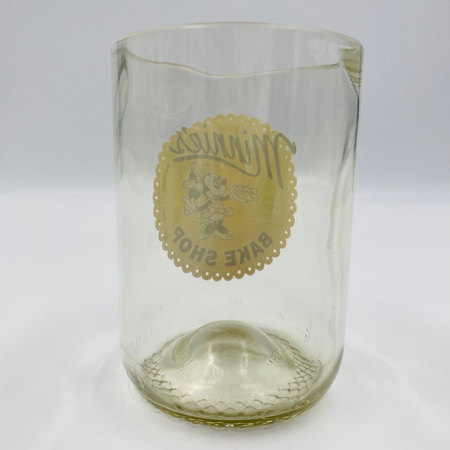 Minnies Bake Shop 750 ml glass