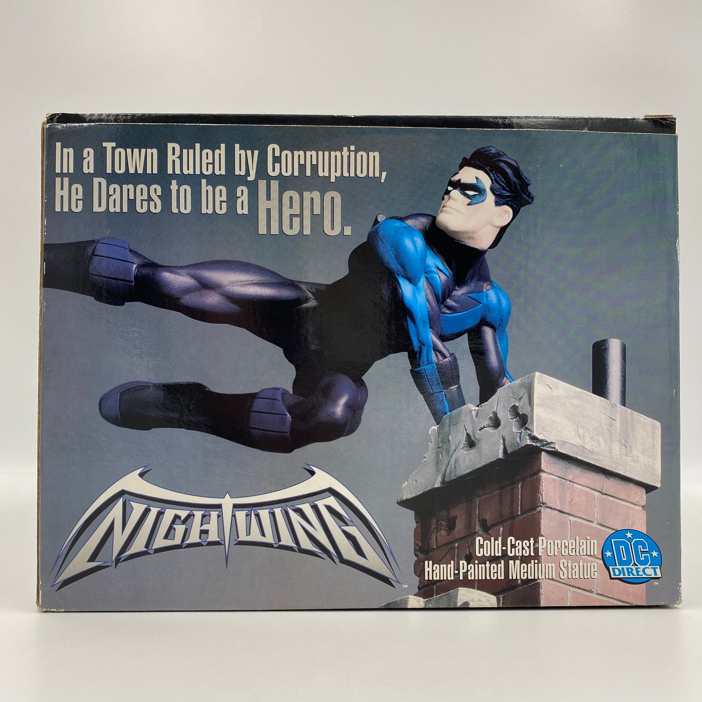 Nightwing statue (1999) DC Direct