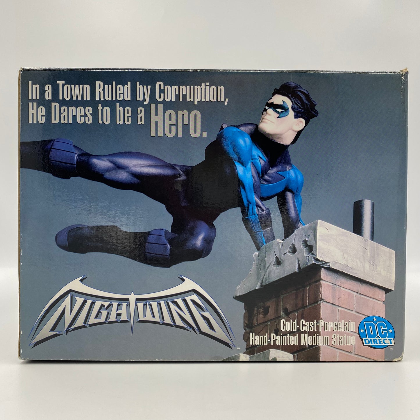 Nightwing statue (1999) DC Direct