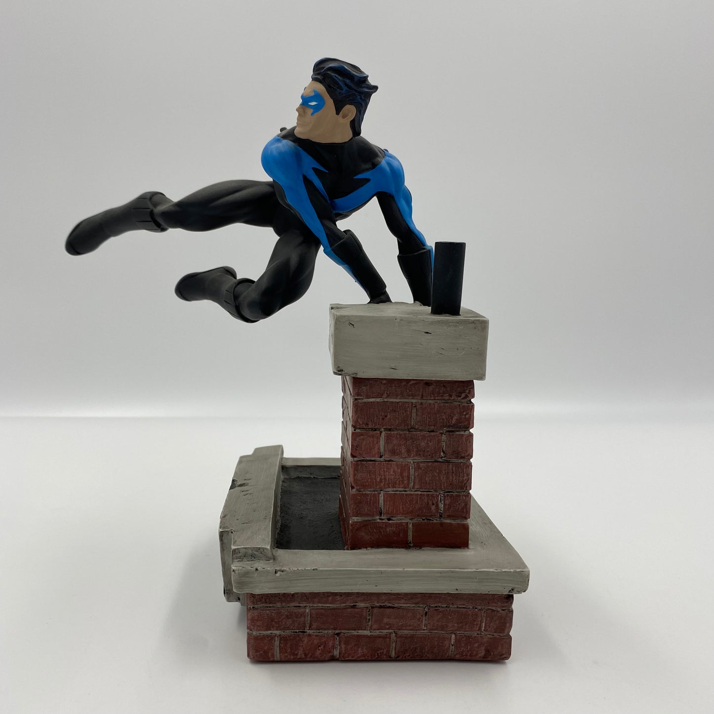 Nightwing statue (1999) DC Direct