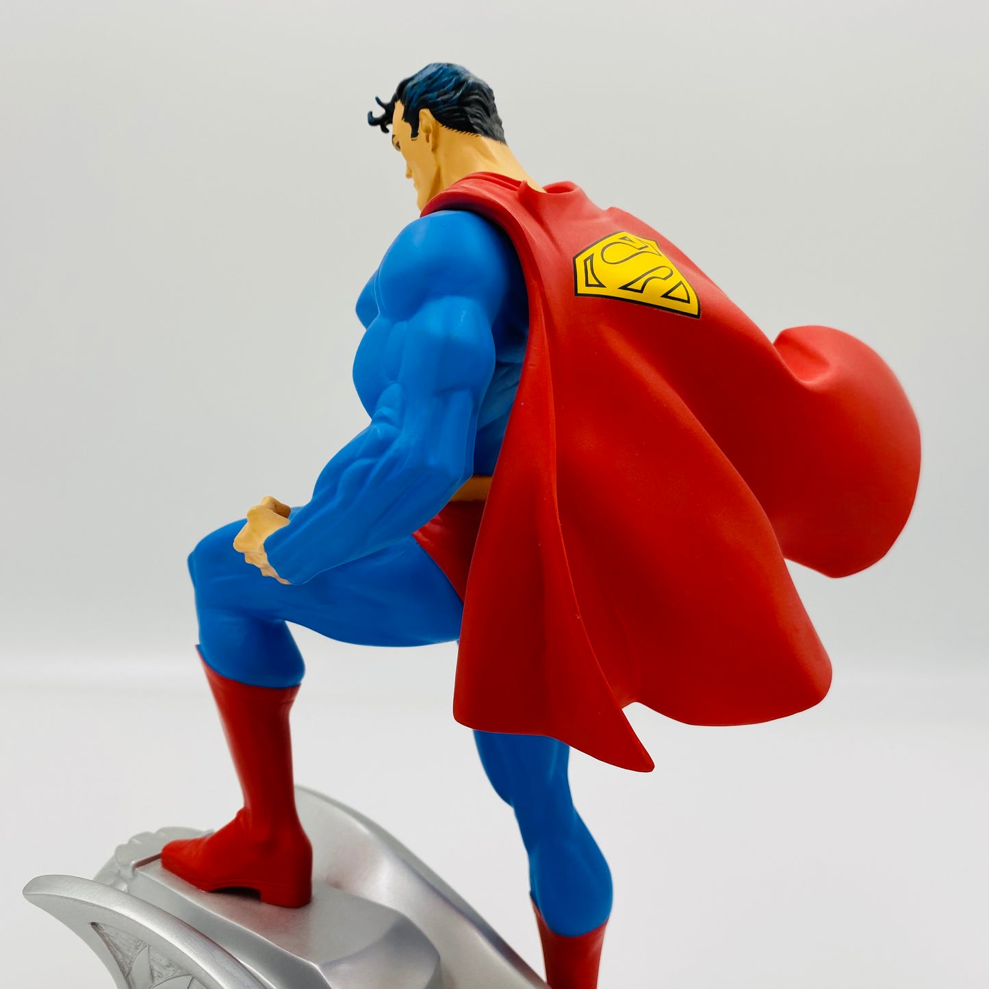 Superman Jim Lee statue (2004) DC Direct