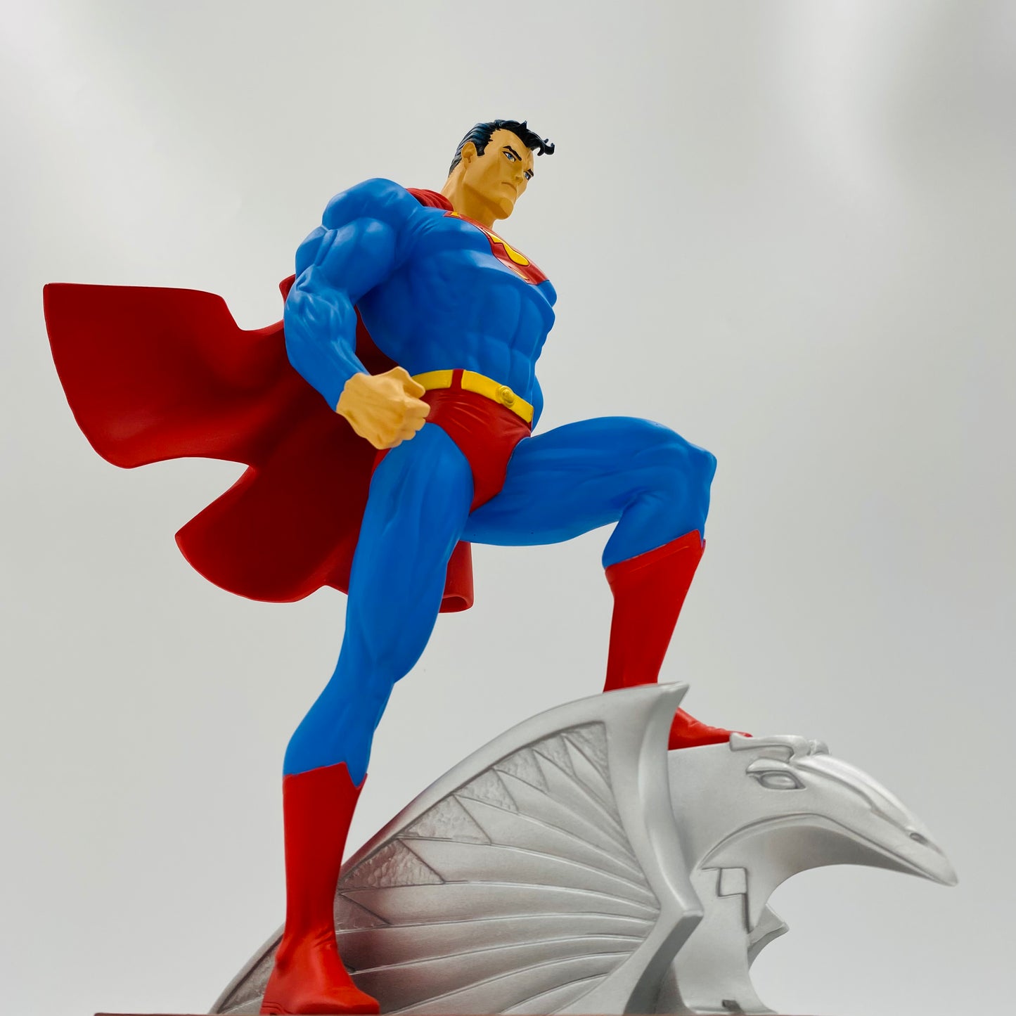 Superman Jim Lee statue (2004) DC Direct