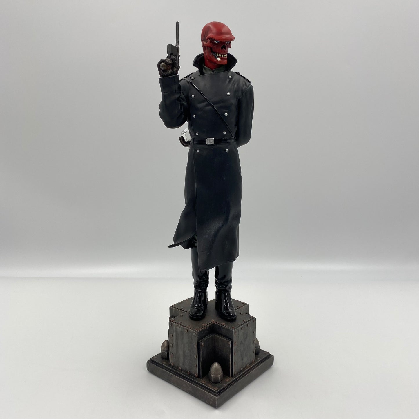 Red Skull statue (2006) Bowen Designs