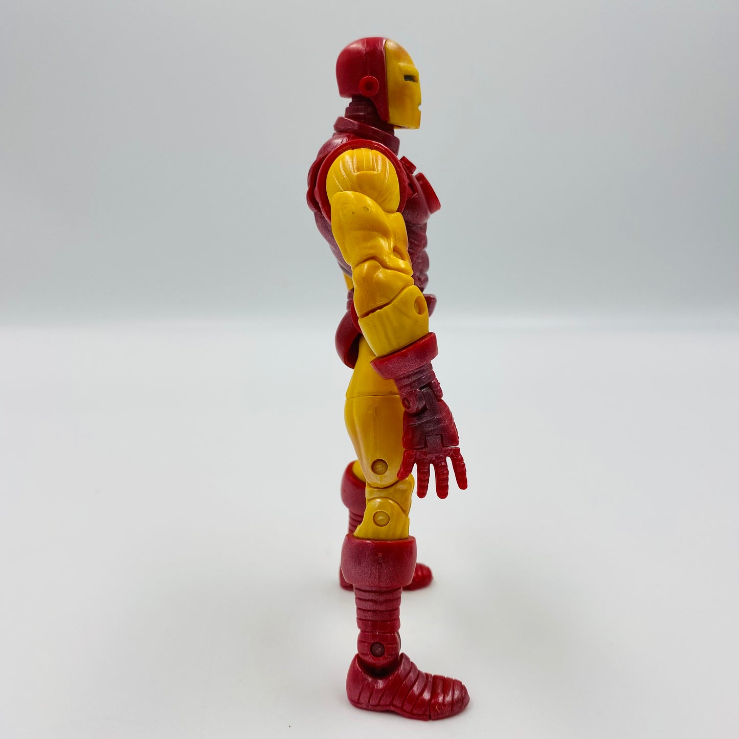 Marvel Legends Series 1 Iron Man loose 6" action figure (2002) Toy Biz