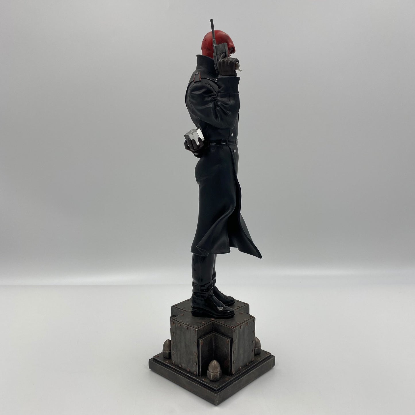 Red Skull statue (2006) Bowen Designs