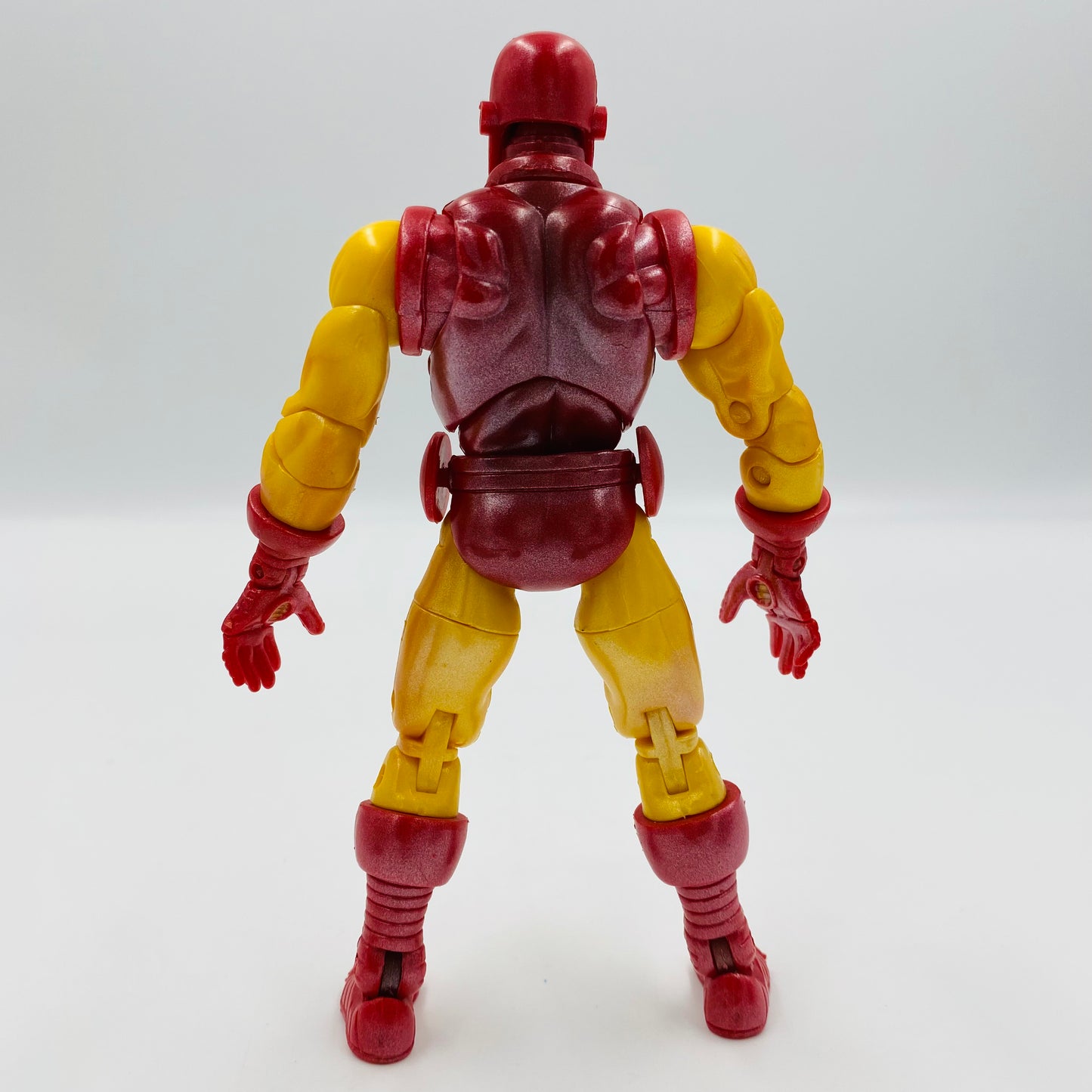 Marvel Legends Series 1 Iron Man loose 6" action figure (2002) Toy Biz