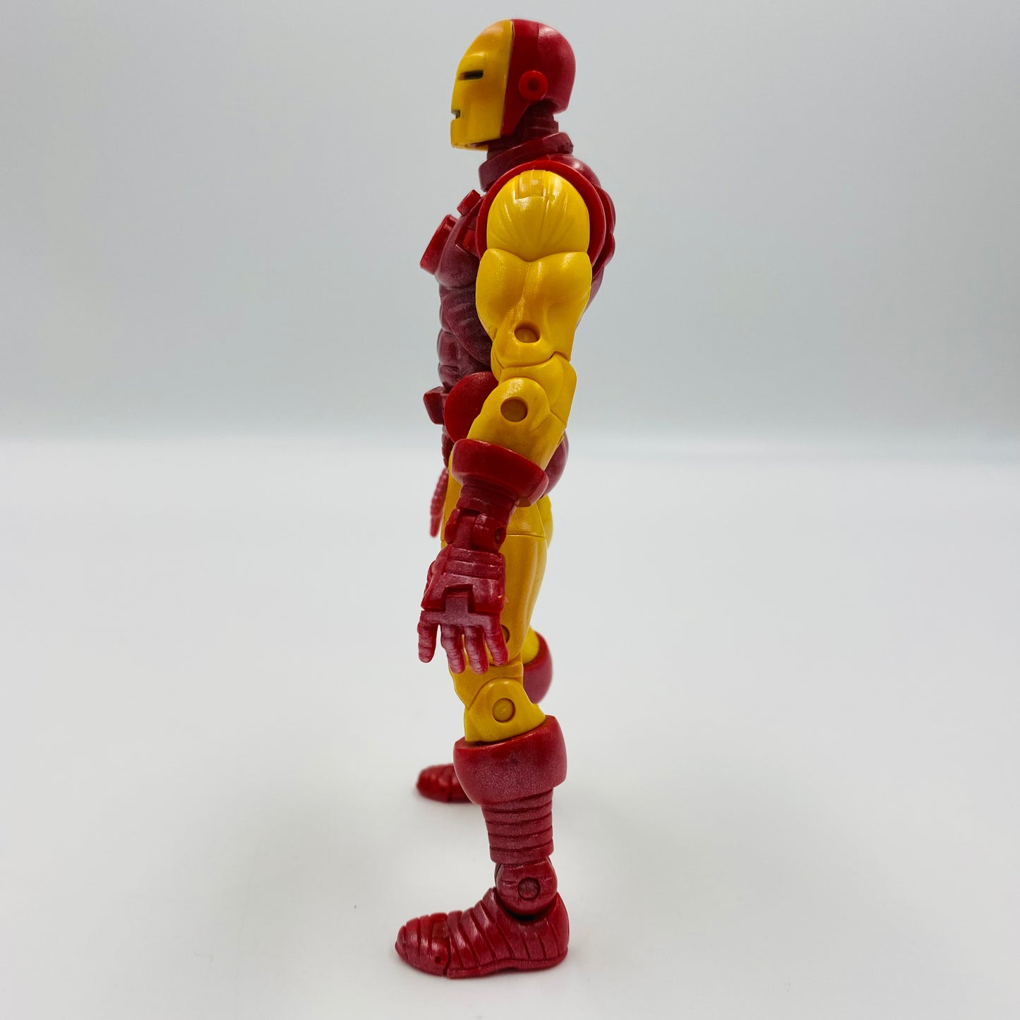 Marvel Legends Series 1 Iron Man loose 6" action figure (2002) Toy Biz