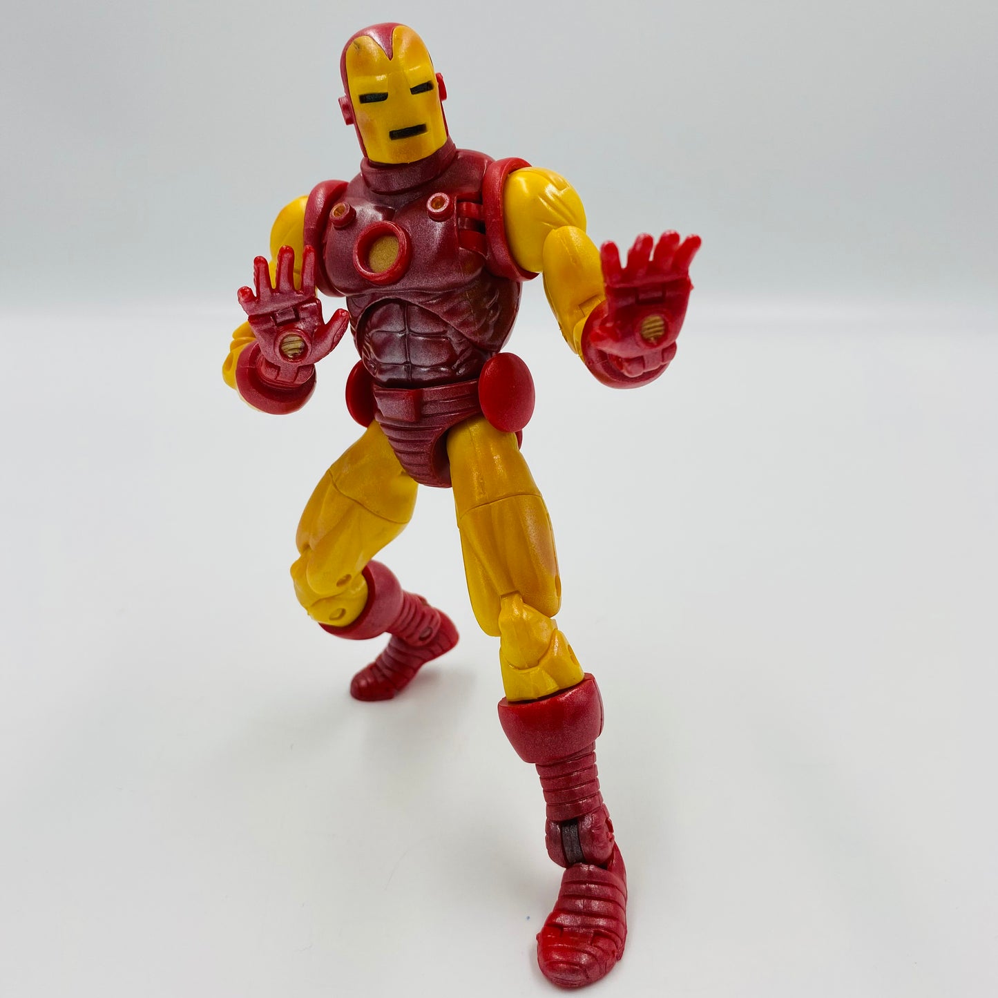 Marvel Legends Series 1 Iron Man loose 6" action figure (2002) Toy Biz