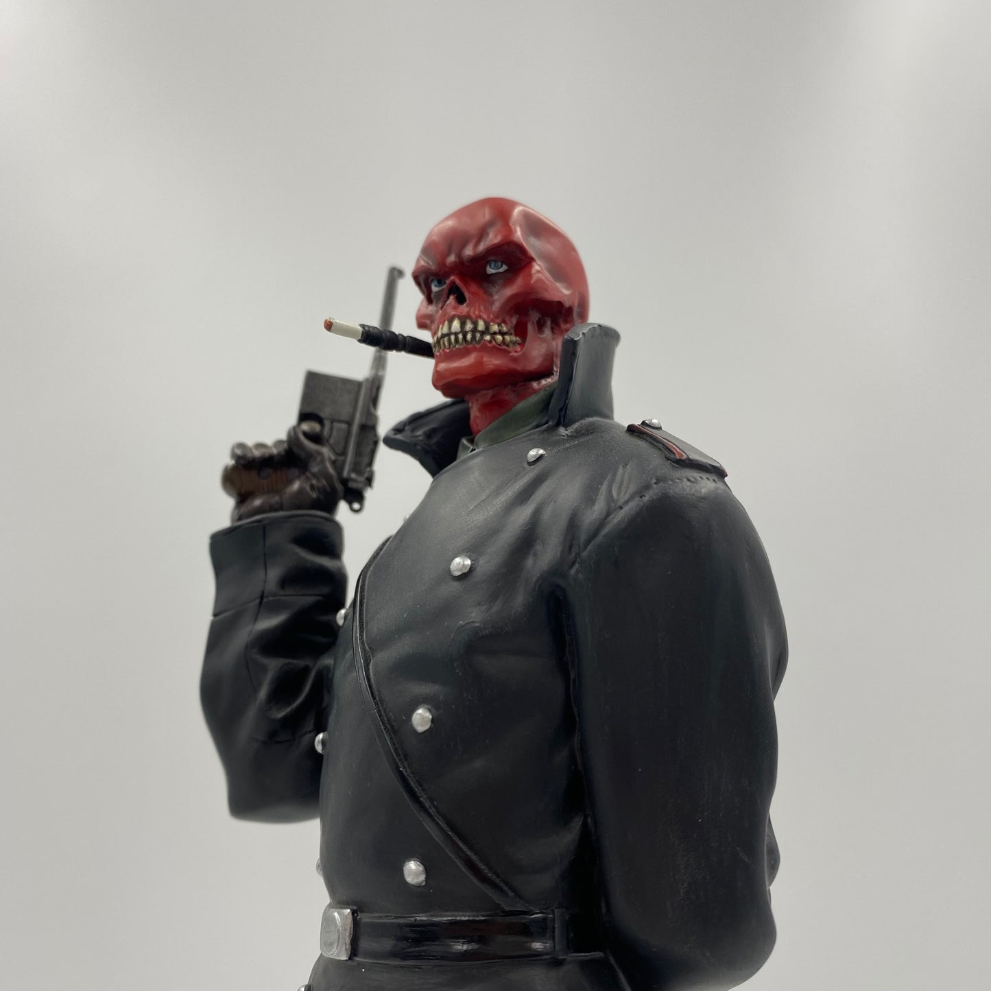 Red Skull statue (2006) Bowen Designs