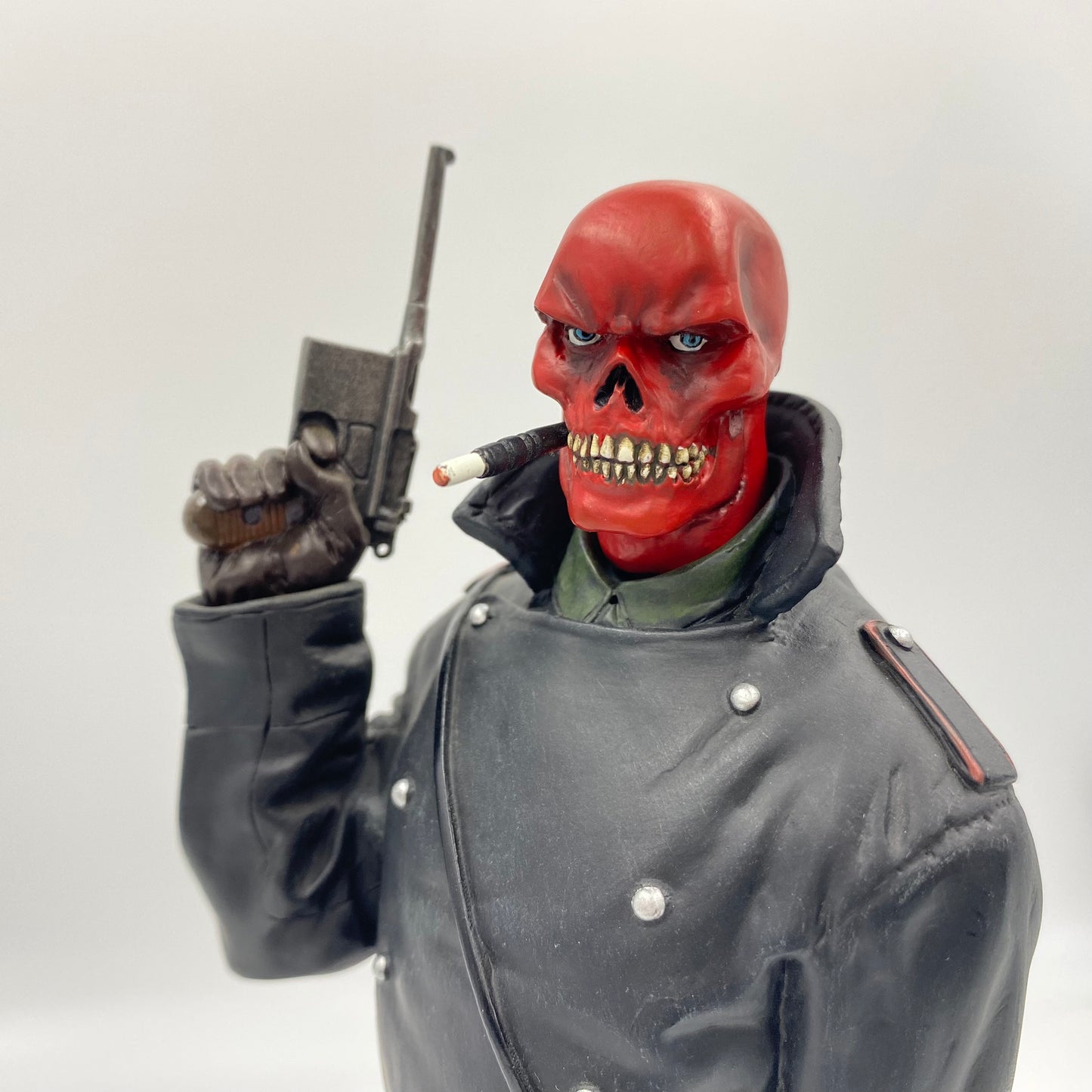 Red Skull statue (2006) Bowen Designs