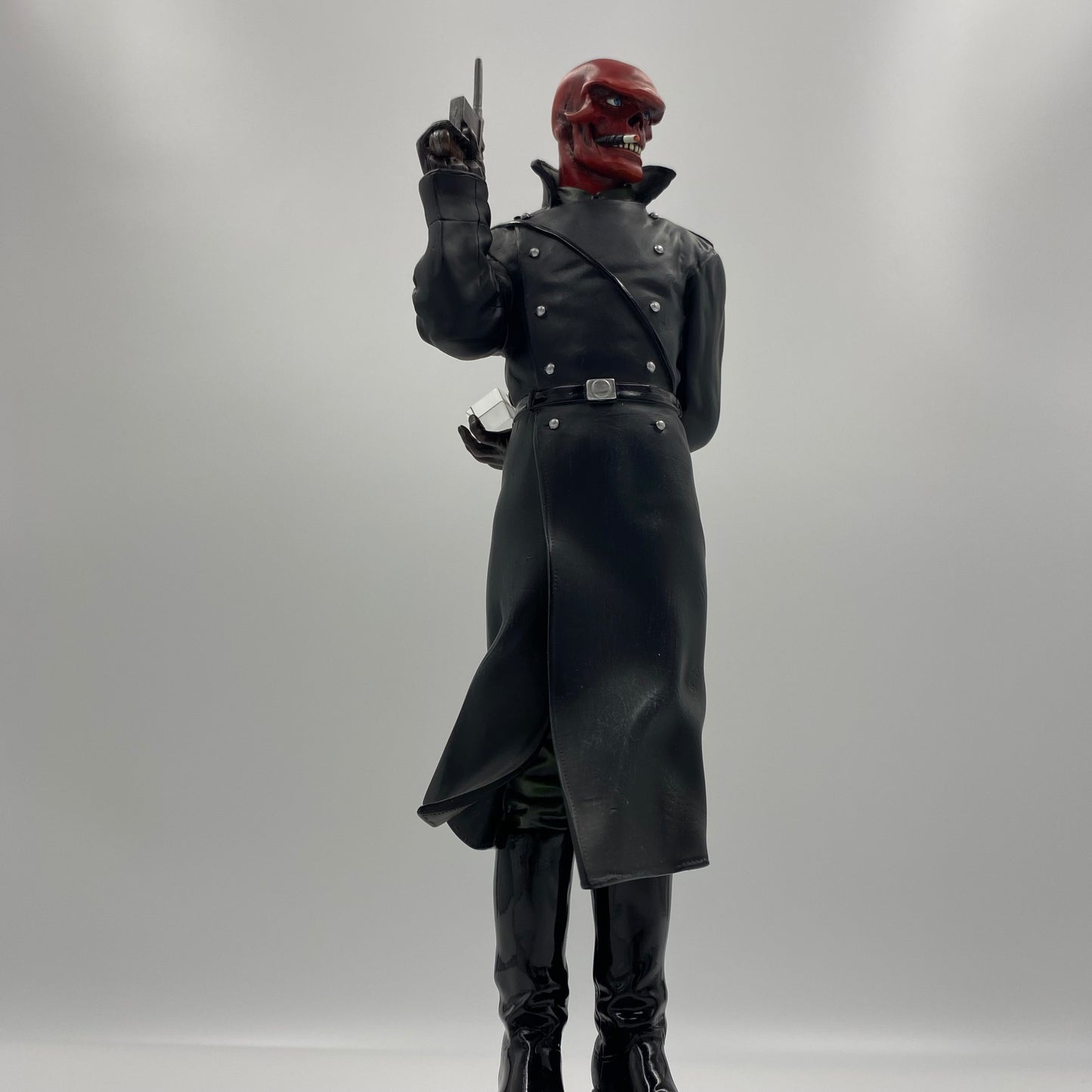 Red Skull statue (2006) Bowen Designs