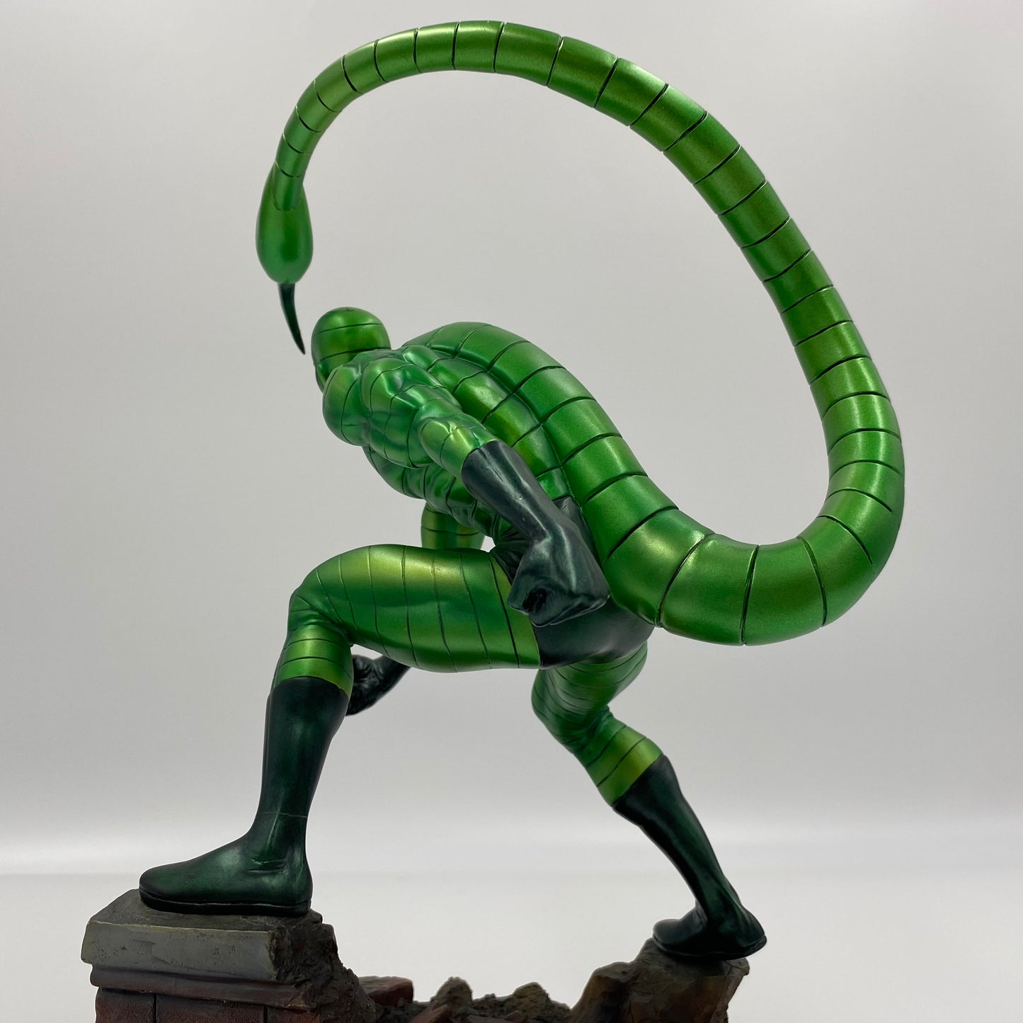 Scorpion statue (2006) Bowen Designs (!BROKEN!)