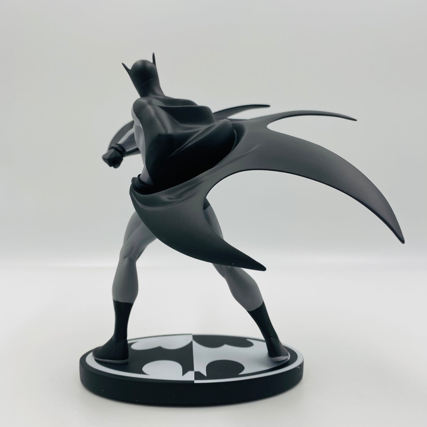 Batman Black & White Steve Rude statue (2006) DC Direct