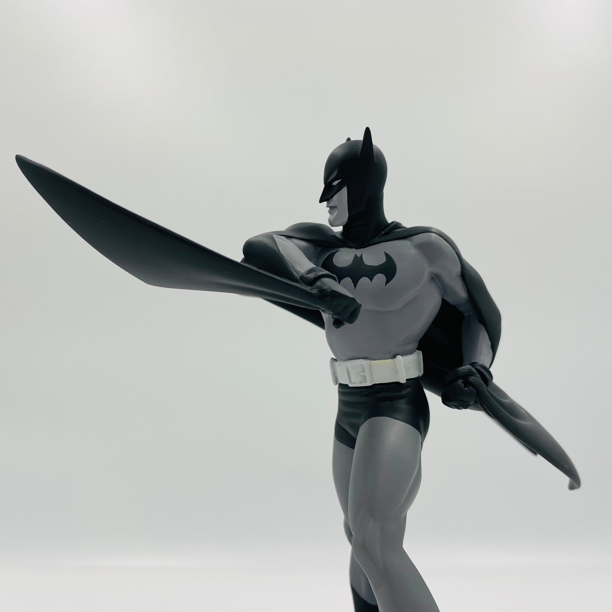 Batman Black & White Steve Rude statue (2006) DC Direct – Mom and Pop ...