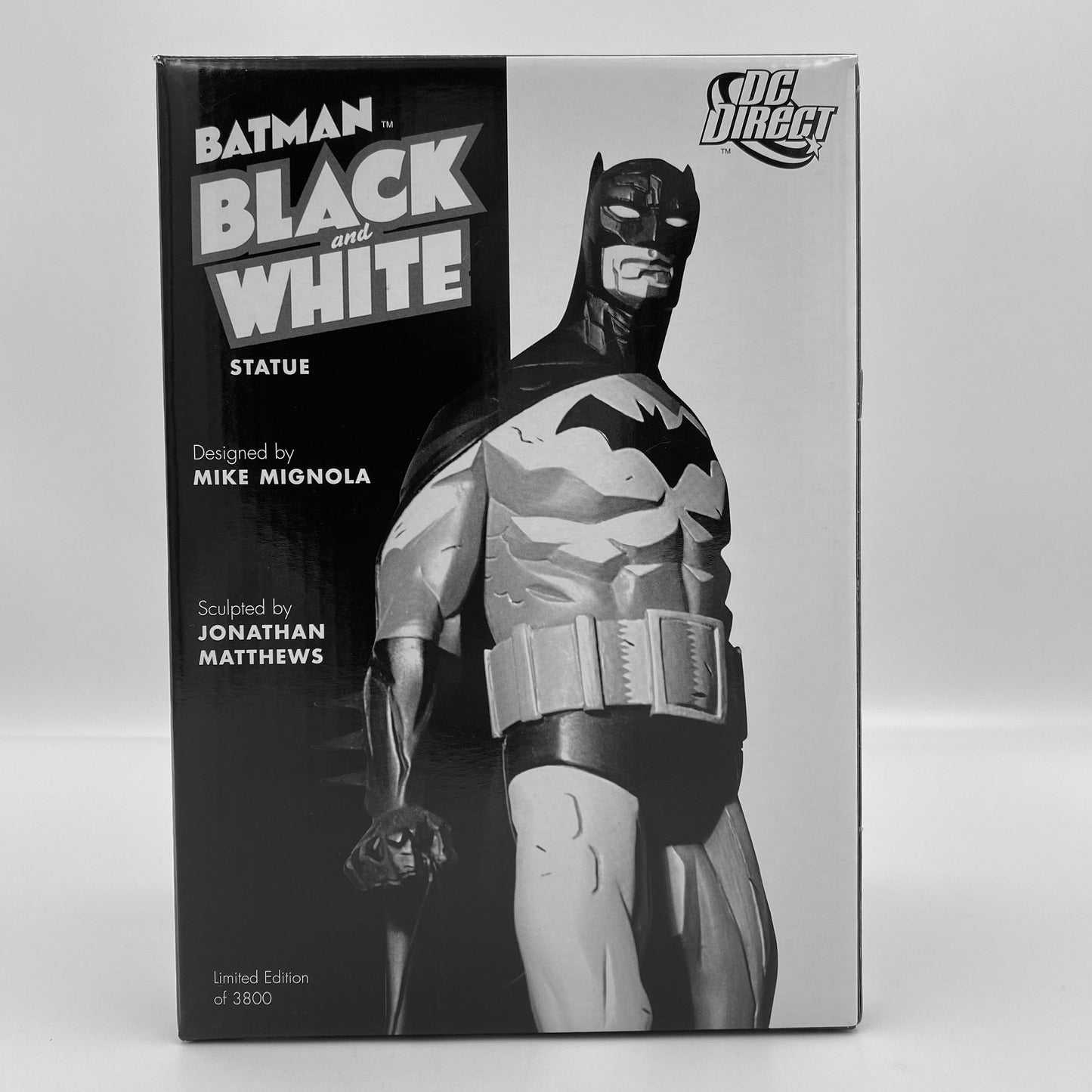 Batman Black & White Mike Mignola 1st edition statue (2006) DC Direct