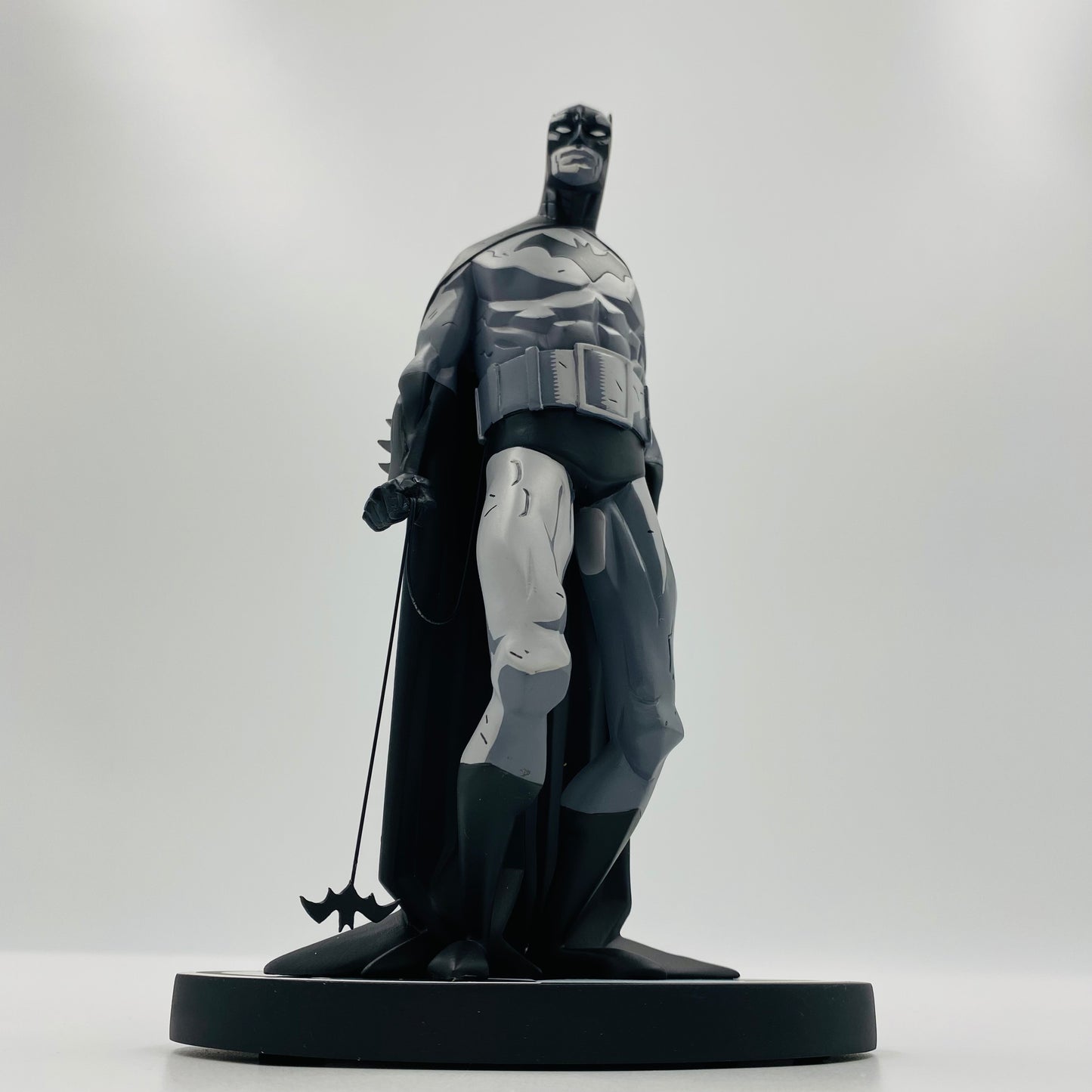 Batman Black & White Mike Mignola 1st edition statue (2006) DC Direct