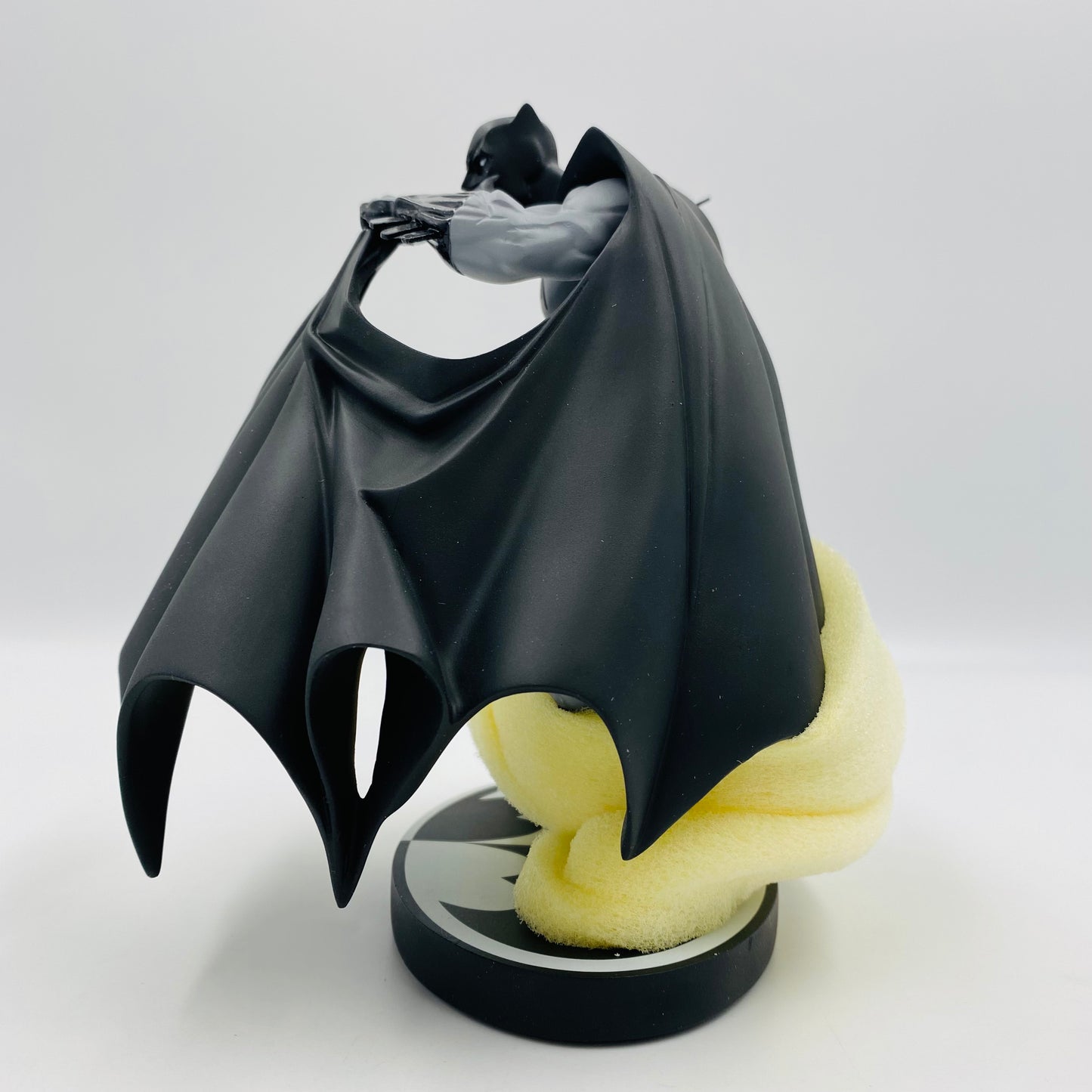 Batman Black & White Andy Kubert statue (2007) DC Direct