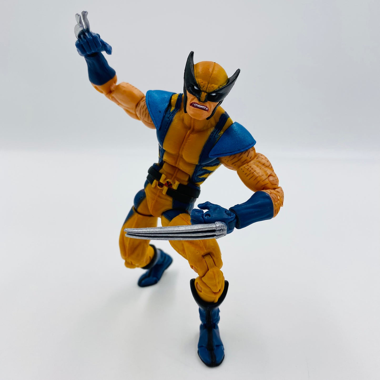 Marvel Legends Series 12 Astonishing X-Men Wolverine loose 6" action figure (2006) Toy Biz