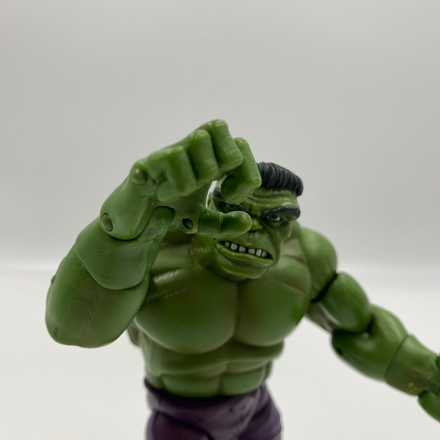 Marvel Legends Series 9 Hulk loose 6" action figure (2005) Toy Biz