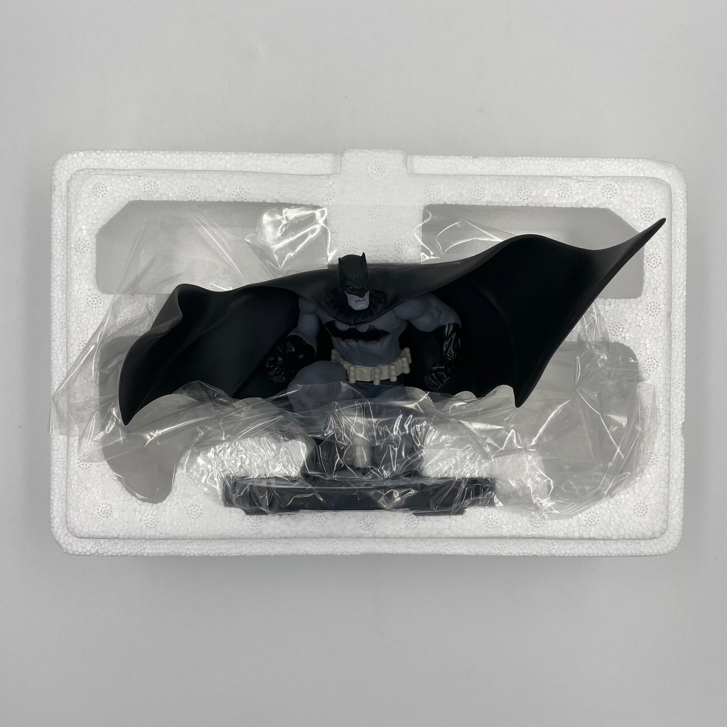 Batman Black & White Jim Lee statue (2007) DC Direct