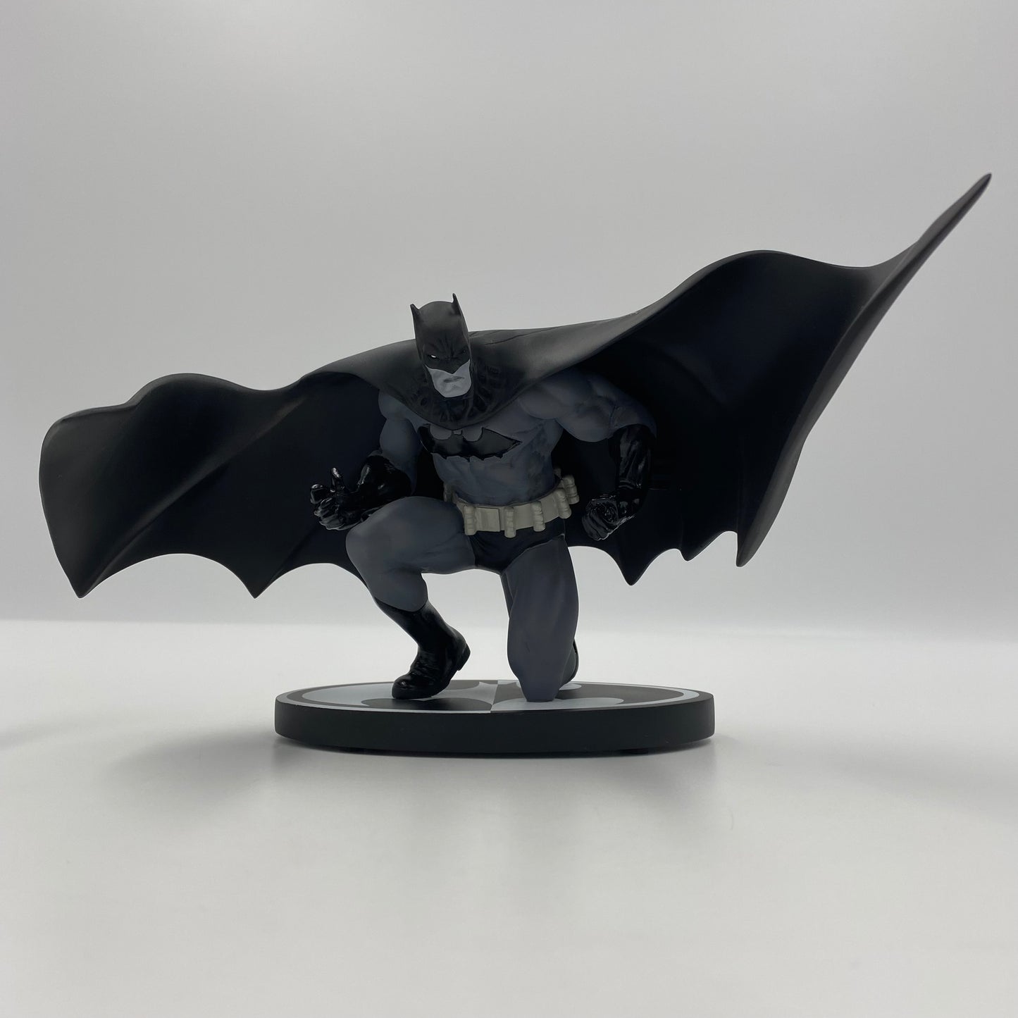 Batman Black & White Jim Lee statue (2007) DC Direct