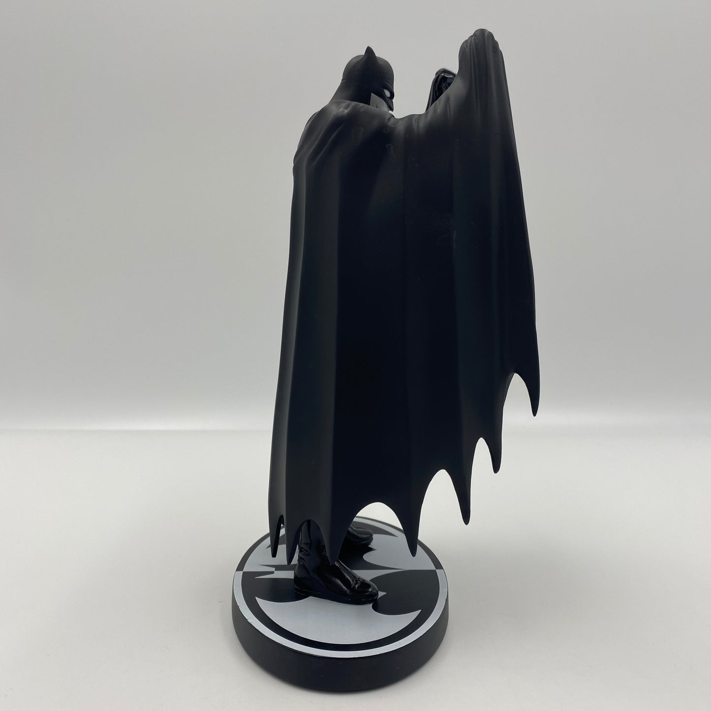 Batman Black & White Matt Wagner statue (2007) DC Direct