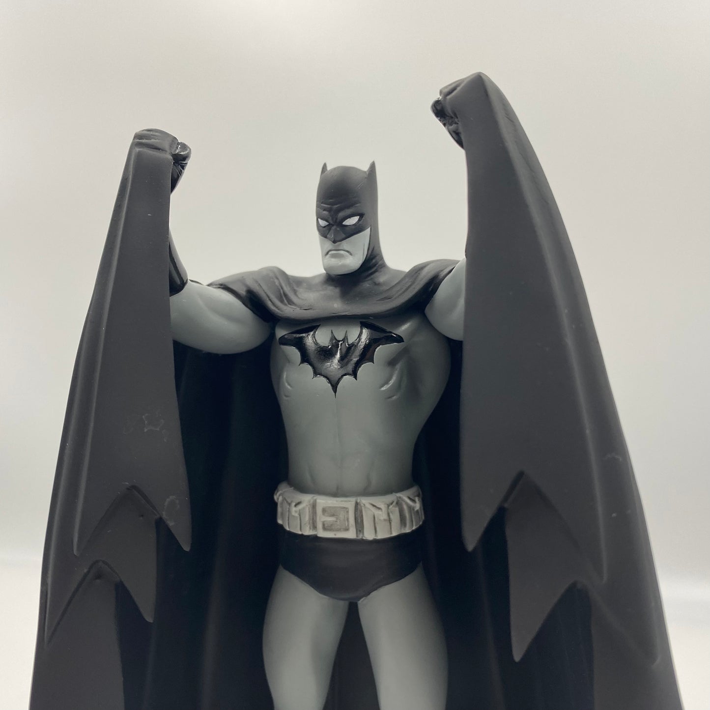 Batman Black & White Matt Wagner statue (2007) DC Direct