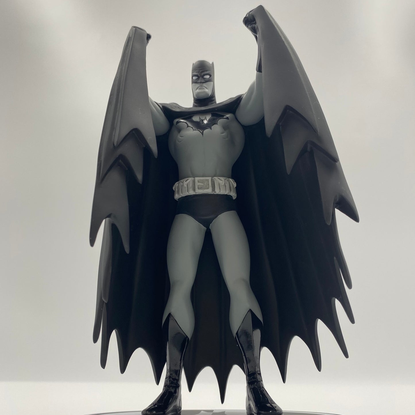 Batman Black & White Matt Wagner statue (2007) DC Direct