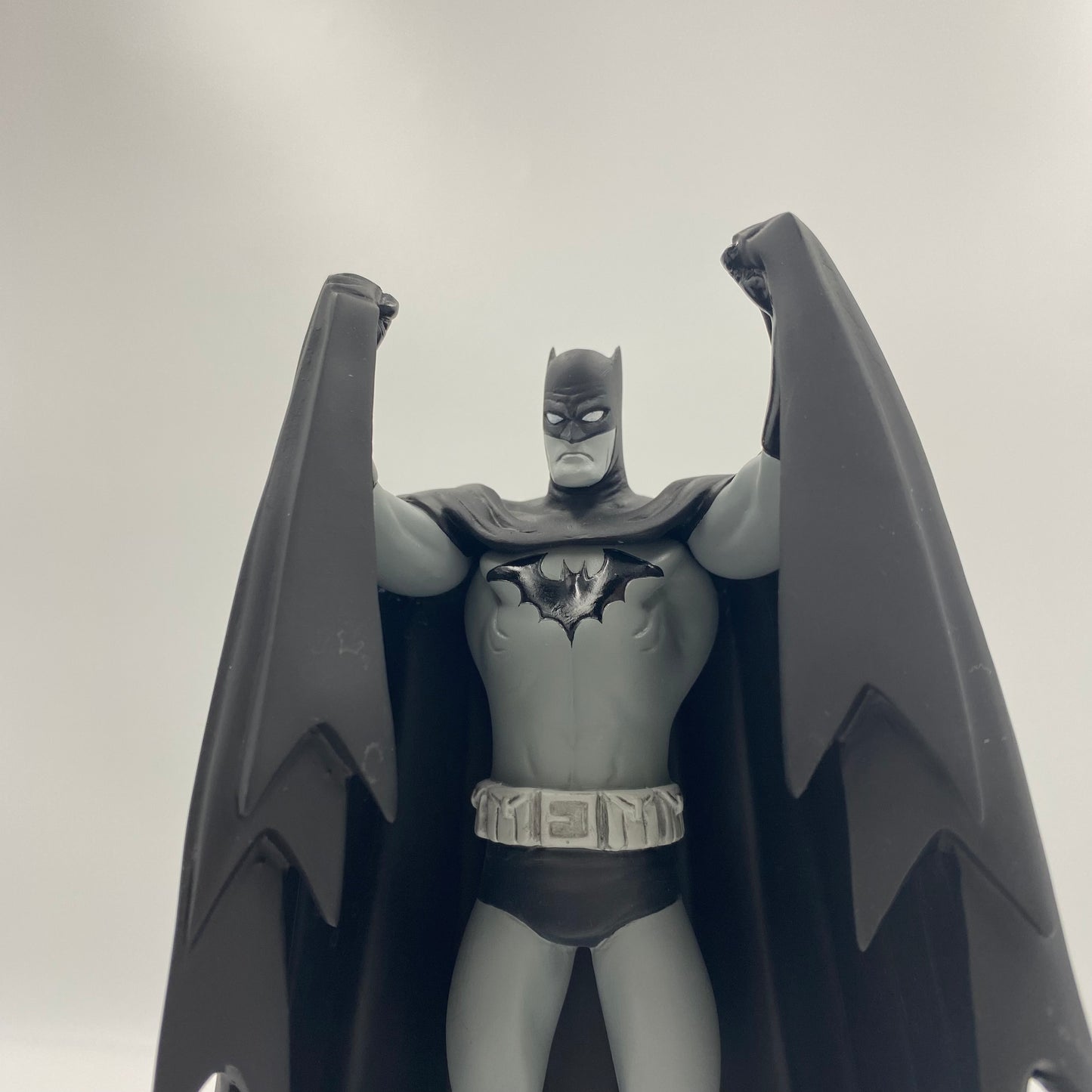 Batman Black & White Matt Wagner statue (2007) DC Direct