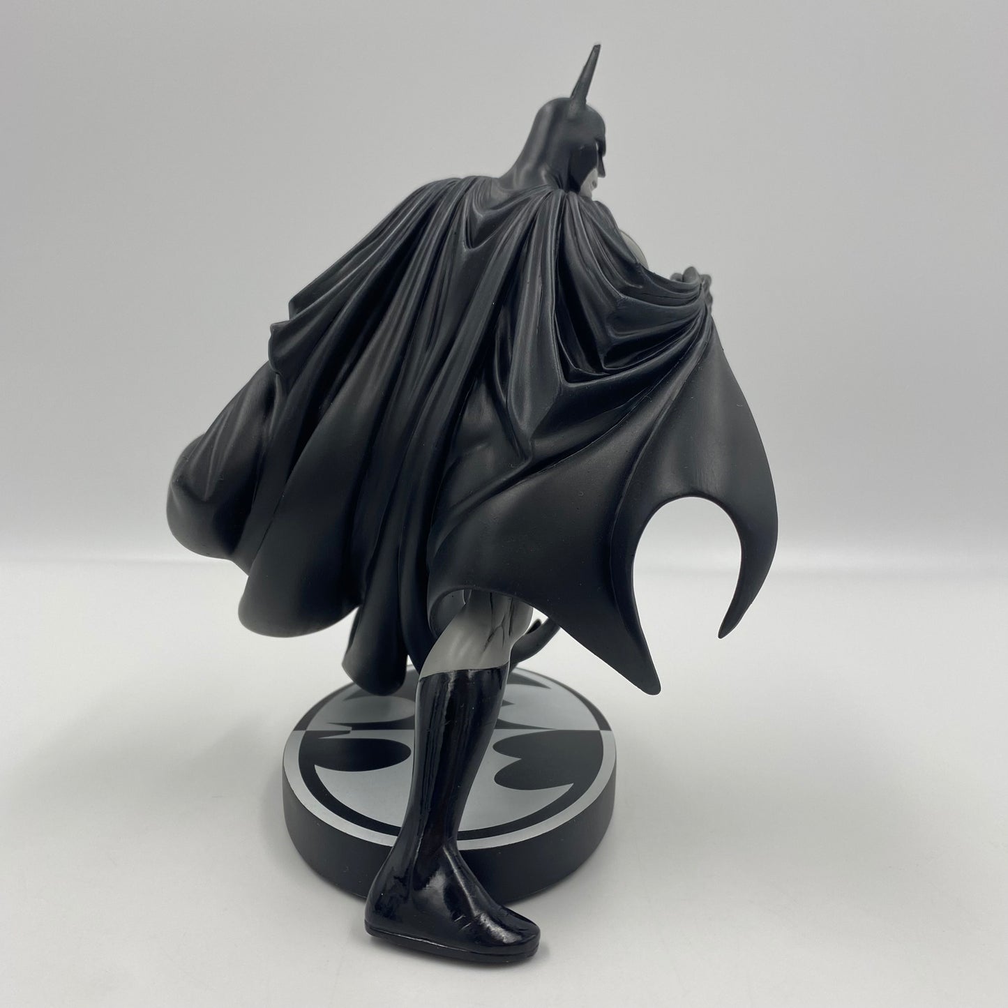 Batman Black & White Tim Sale 1st edition statue (2005) DC Direct