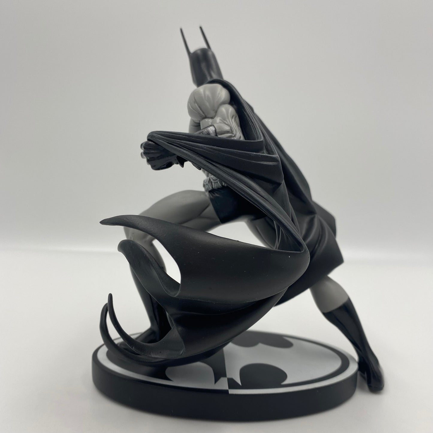 Batman Black & White Tim Sale 1st edition statue (2005) DC Direct