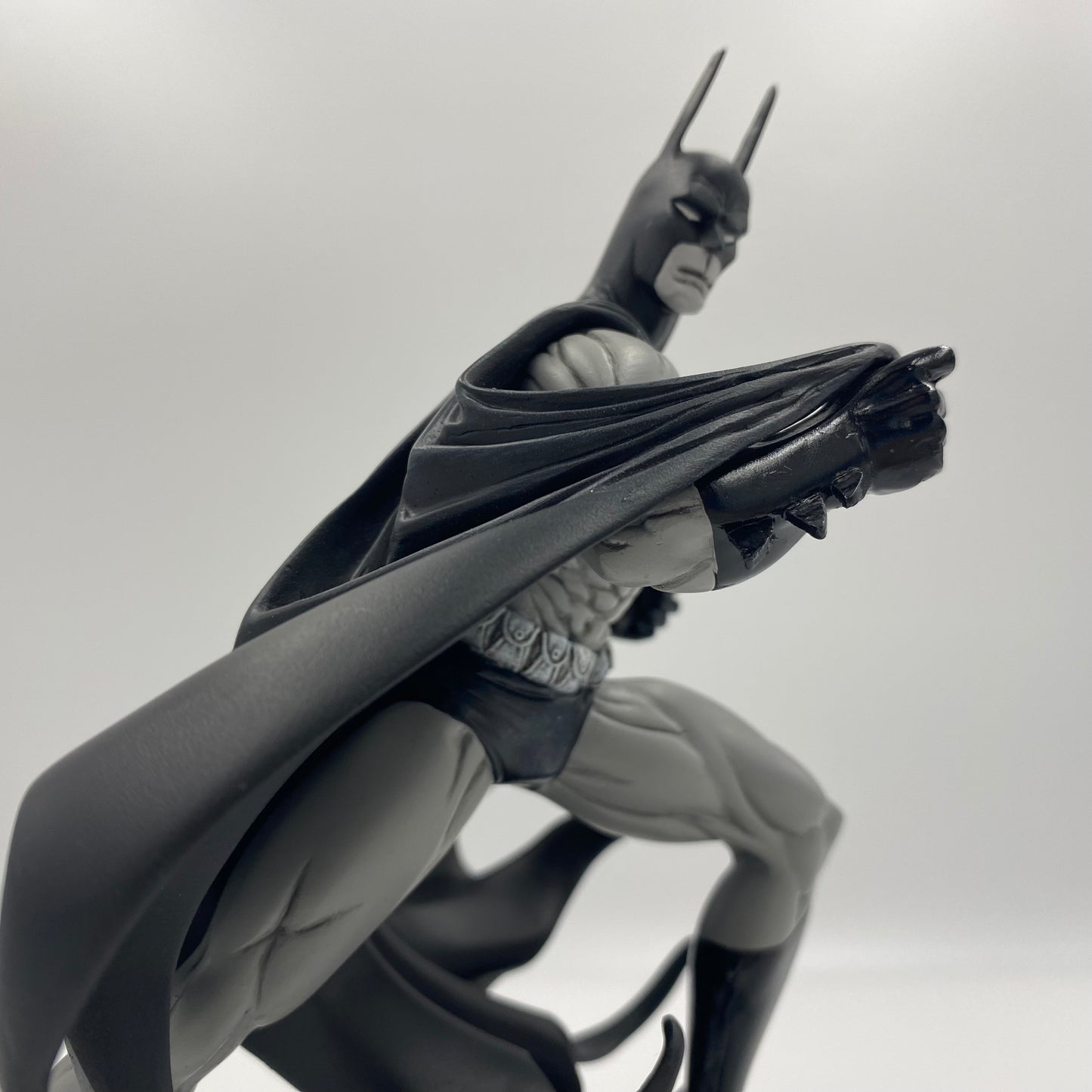 Batman Black & White Tim Sale 1st edition statue (2005) DC Direct