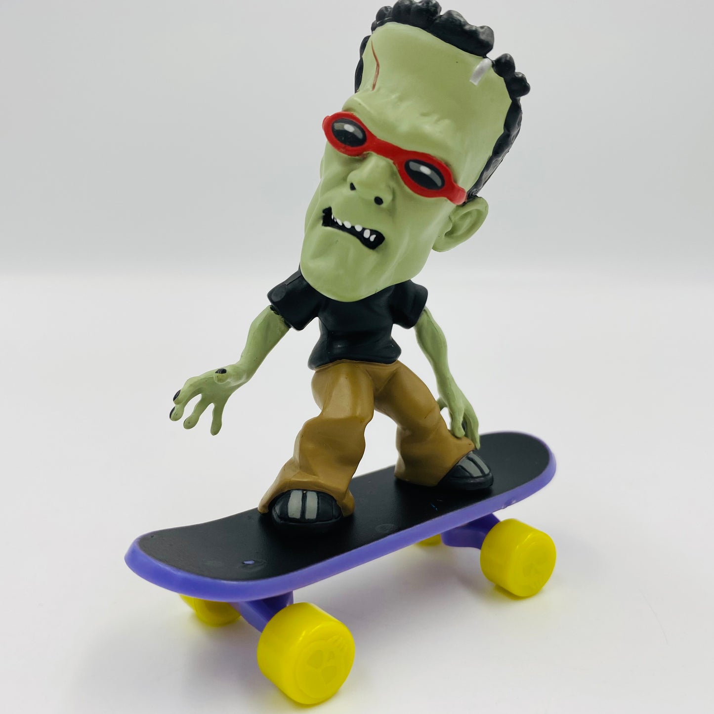 Universal Studios Monsters Little Big Heads Monster Shredders Frankenstein loose action figure w/skateboard (1999) Sideshow