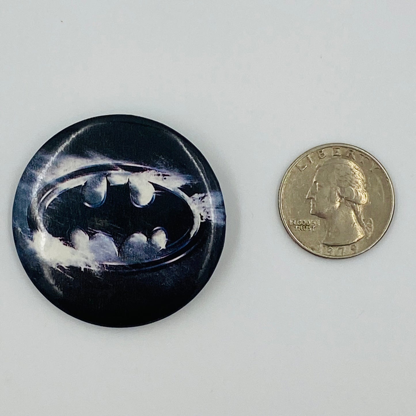 Batman Returns Bat Symbol pinback button (1992)