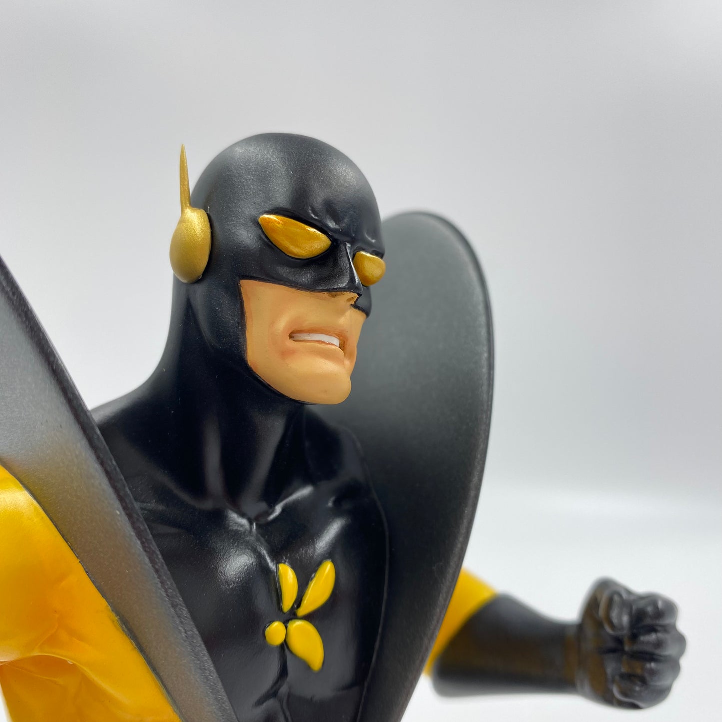 Yellow Jacket “classic edition” Marvel mini-bust (2002) Bowen Designs