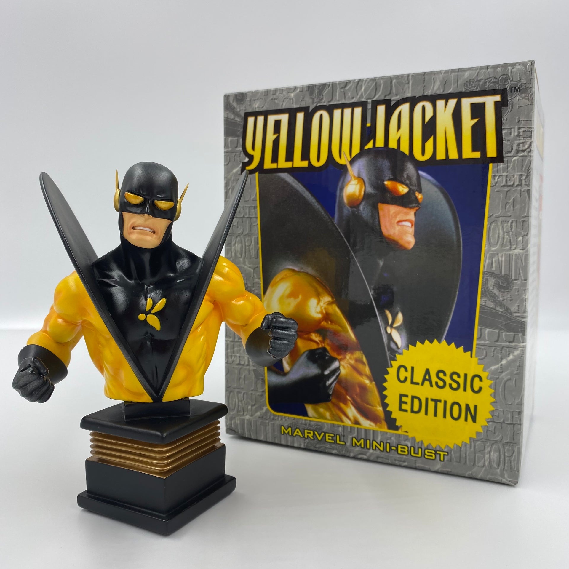 Yellow Jacket “classic edition” Marvel mini-bust (2002) Bowen