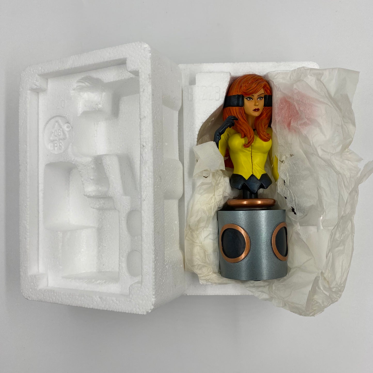 Crystal Marvel mini-bust (2005) Bowen Designs